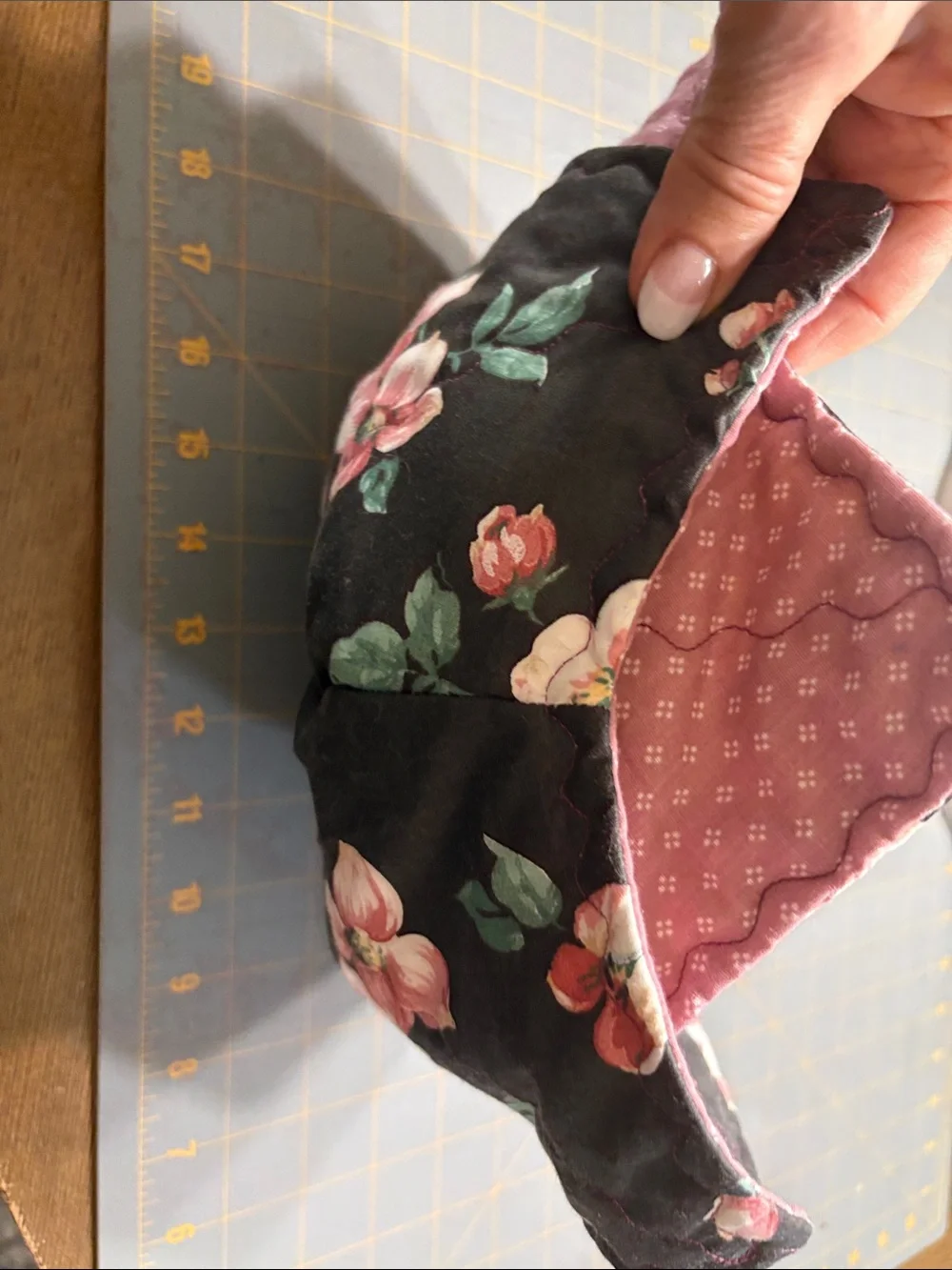 Set of 2 Hand Crafted Floral Quilted Fabric Bowl cozies - Black and Pink